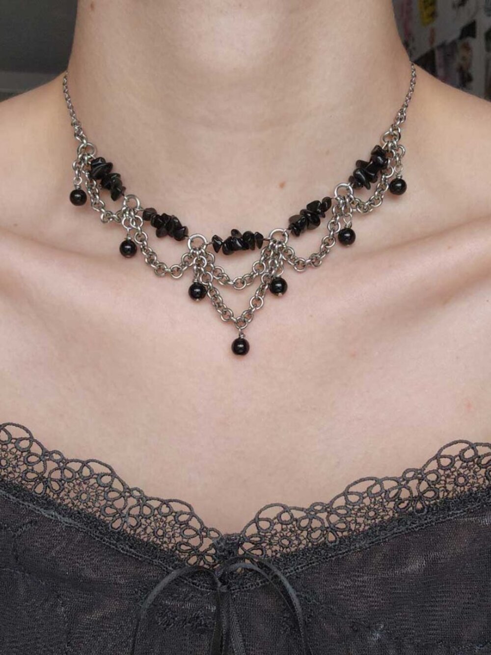 Gothic silver chandelier necklace with black obsidians - Picture 3 of 9